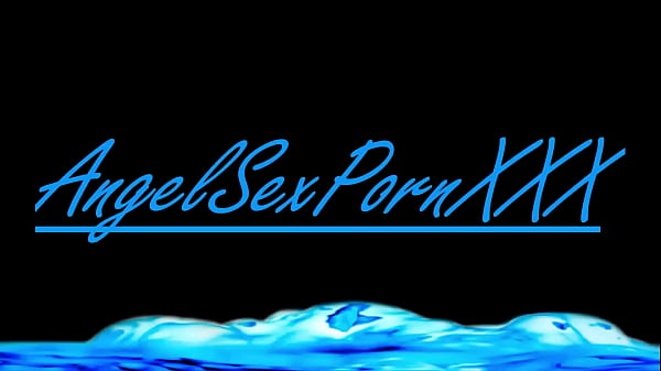 Es muy rico como mi novia se clava en mi polla en posicion de perrita