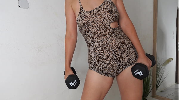 Indian big ass stepsister doing naked workout gymnastics and yoga (camel toe pussy) in 4k