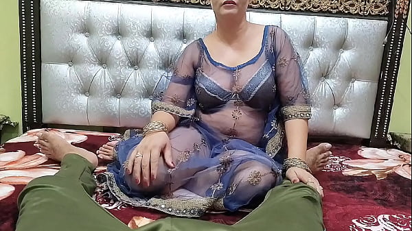 Indian Desi Bhabhi Ny Dever ka Lund Mu mai dal k Chusa aur gand Chudvai Best Blowjob Hindi Audio