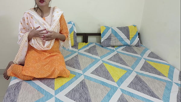 sardarni Aunty fucked by young Bihari boy with clear punjabi dirty talk