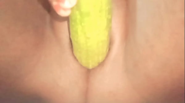 Desi sister-in-law went to the bathroom and caressed her pussy and breasts.