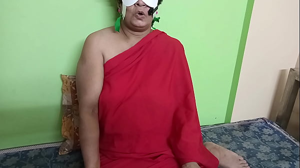 Mature fat big anus and round ass saree wearing tantrik mata randomly fucked by her mature student and she moaning