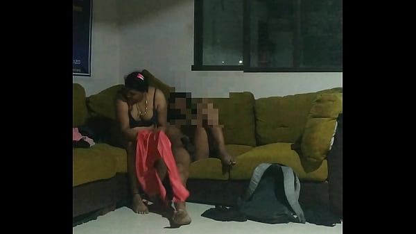 मेरी देसी नौकरानी