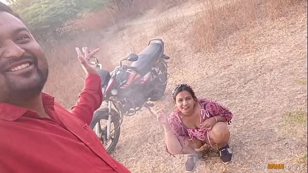 Exhibitionist Indian Couple Showing Their Skill Having Sex In A Jungle Outdoor