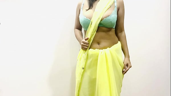 Trailer – Big Boobs Indian Bhabhi Seducing in Yellow Saree