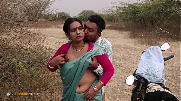 Indian Stepmom Outdoor Sex Blowjob, Pussy Fucking And Taking Cum Inside
