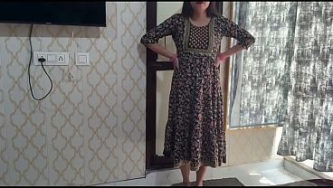 Desi bhabhi ko randi ki tareh jor se choda