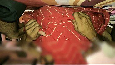 Nishastarcouple bhabhi ke sath bedroom me dhire dhire s x kiya bhabhi ki chut mere Lund ki pyasi thi